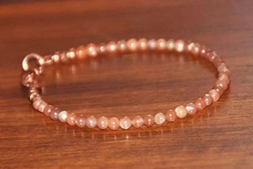 24k gold Anxiety Relief Calming 4mm Orange Sunstone Stracking Bracelet Round, Smooth 18cm for mens, womens, gf, bf and adults.