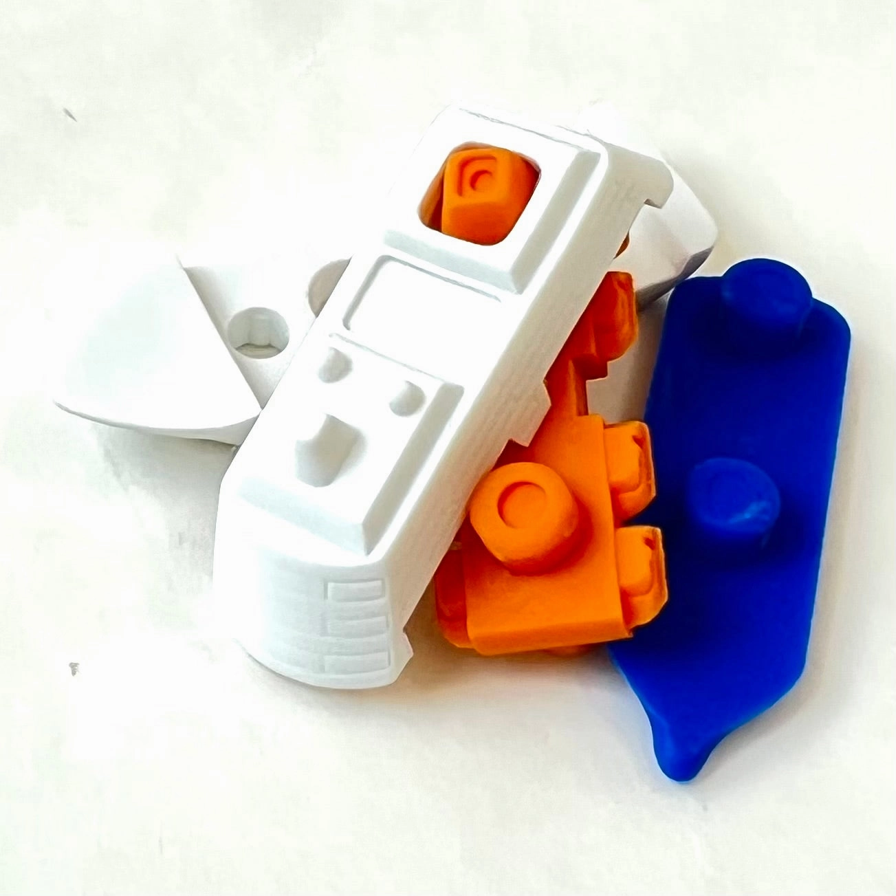 38136 AIRPLANE, HELICOPTER & CRUISE SHIP ERASERS-60