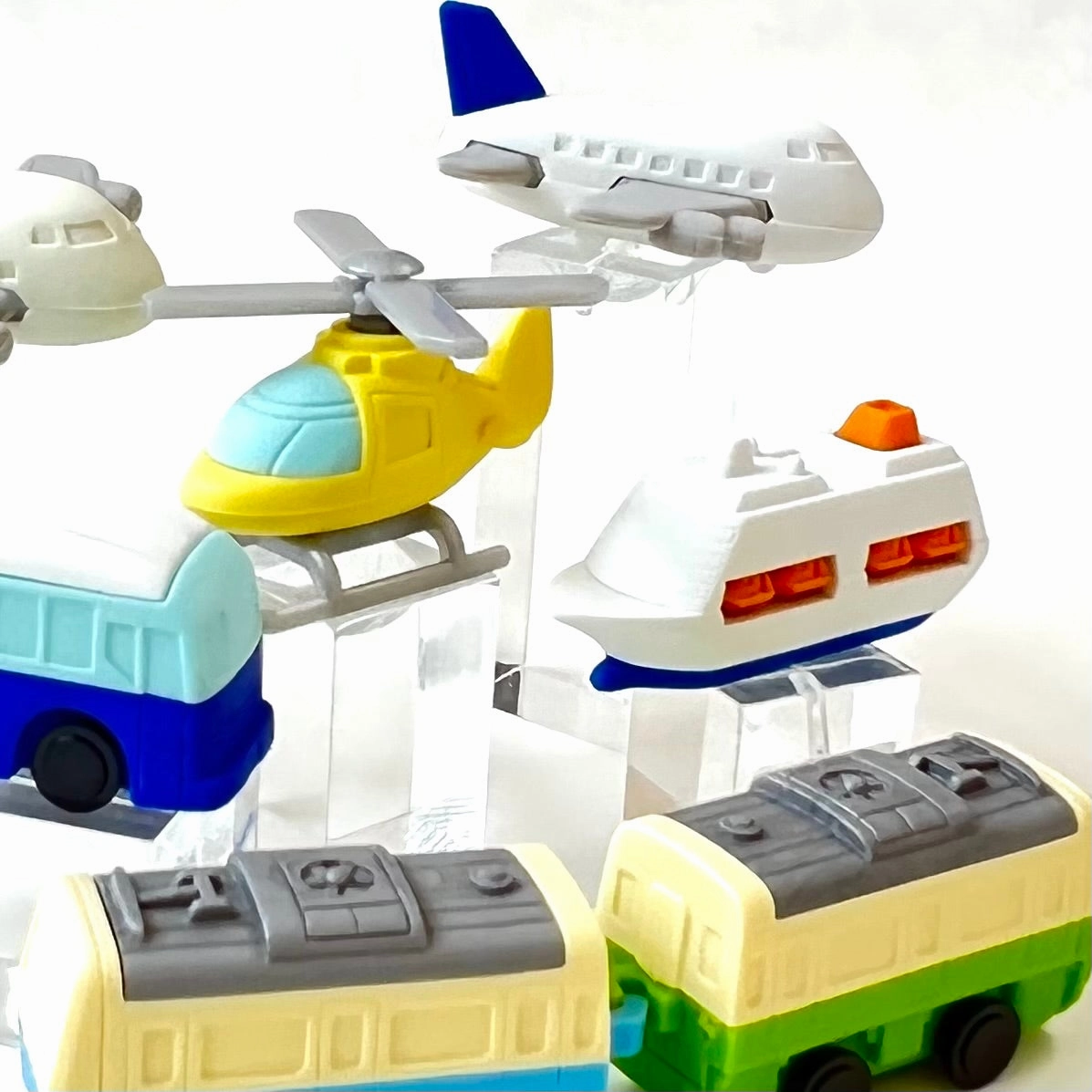 38136 AIRPLANE, HELICOPTER & CRUISE SHIP ERASERS-60