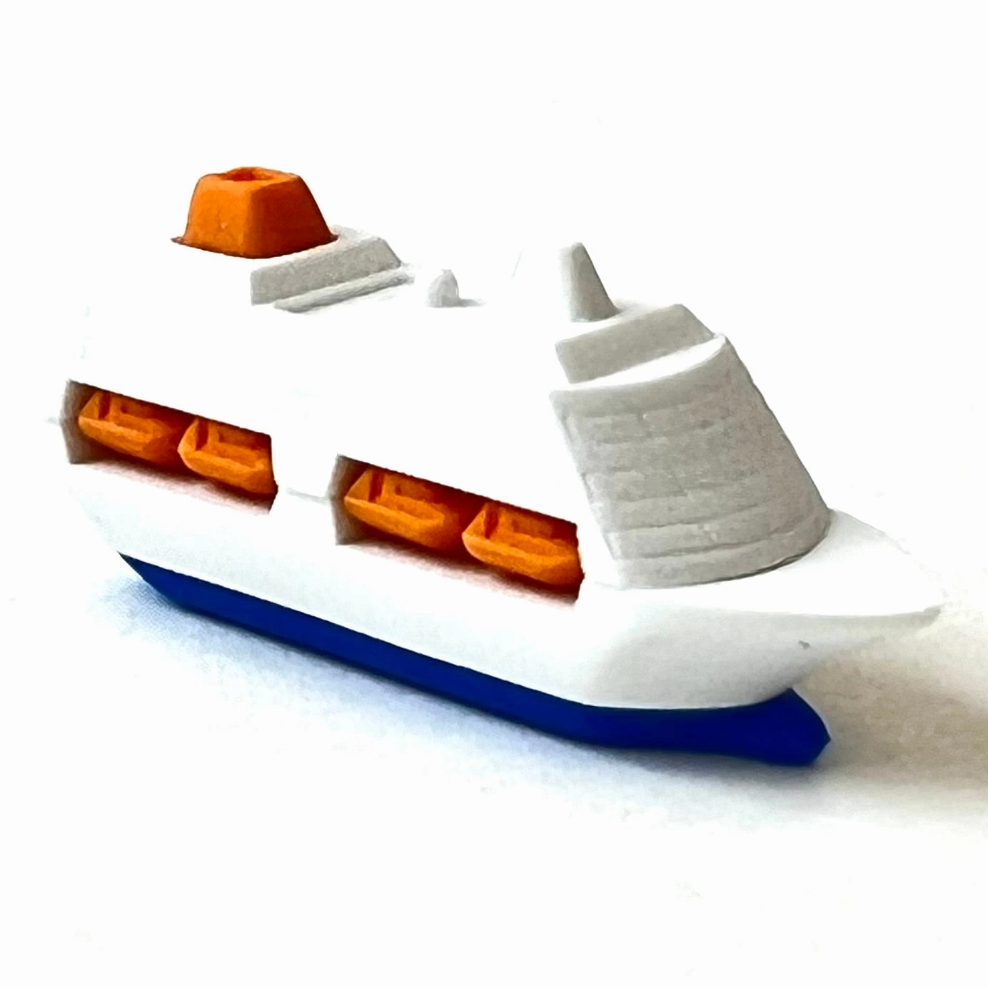 38136 AIRPLANE, HELICOPTER & CRUISE SHIP ERASERS-60