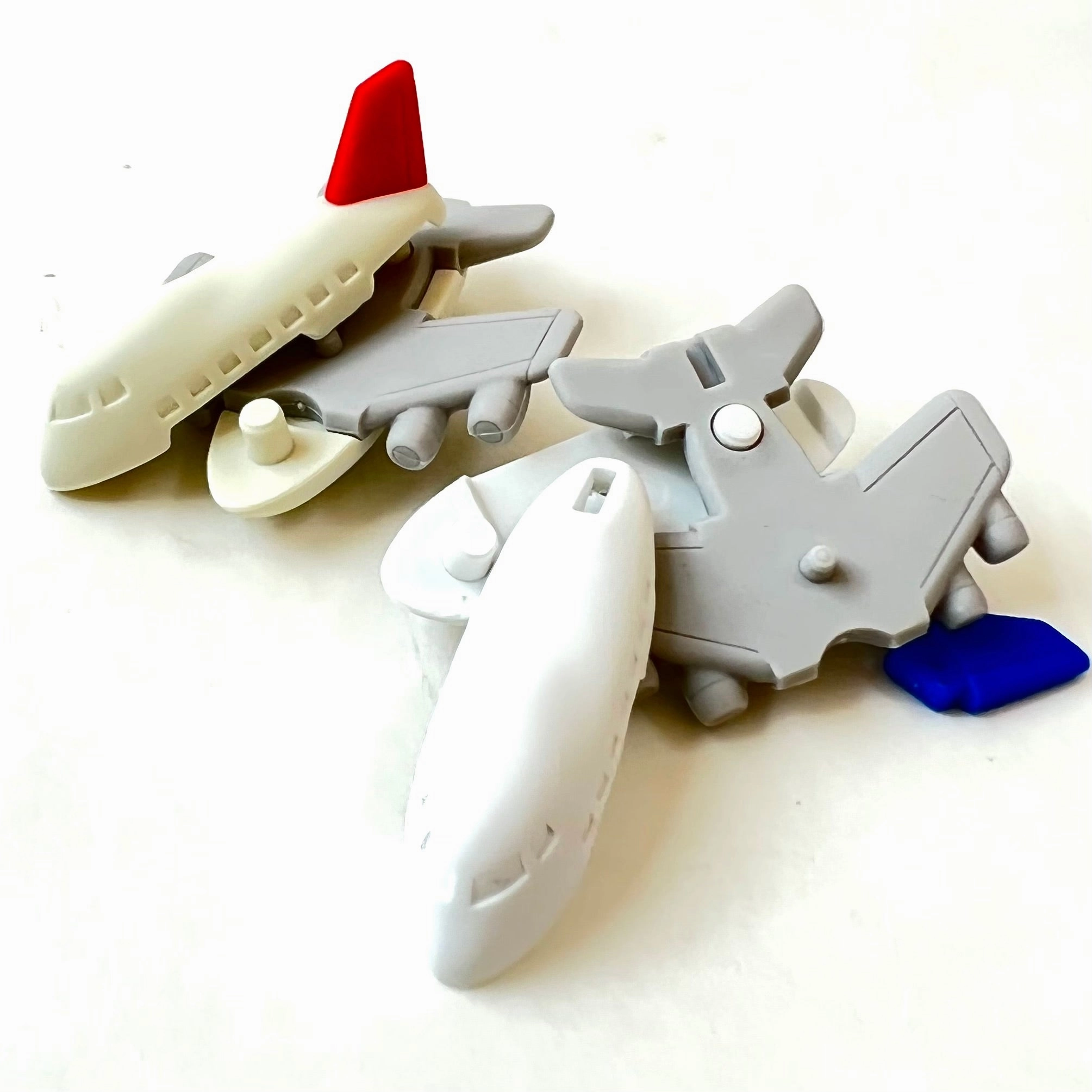 38136 AIRPLANE, HELICOPTER & CRUISE SHIP ERASERS-60