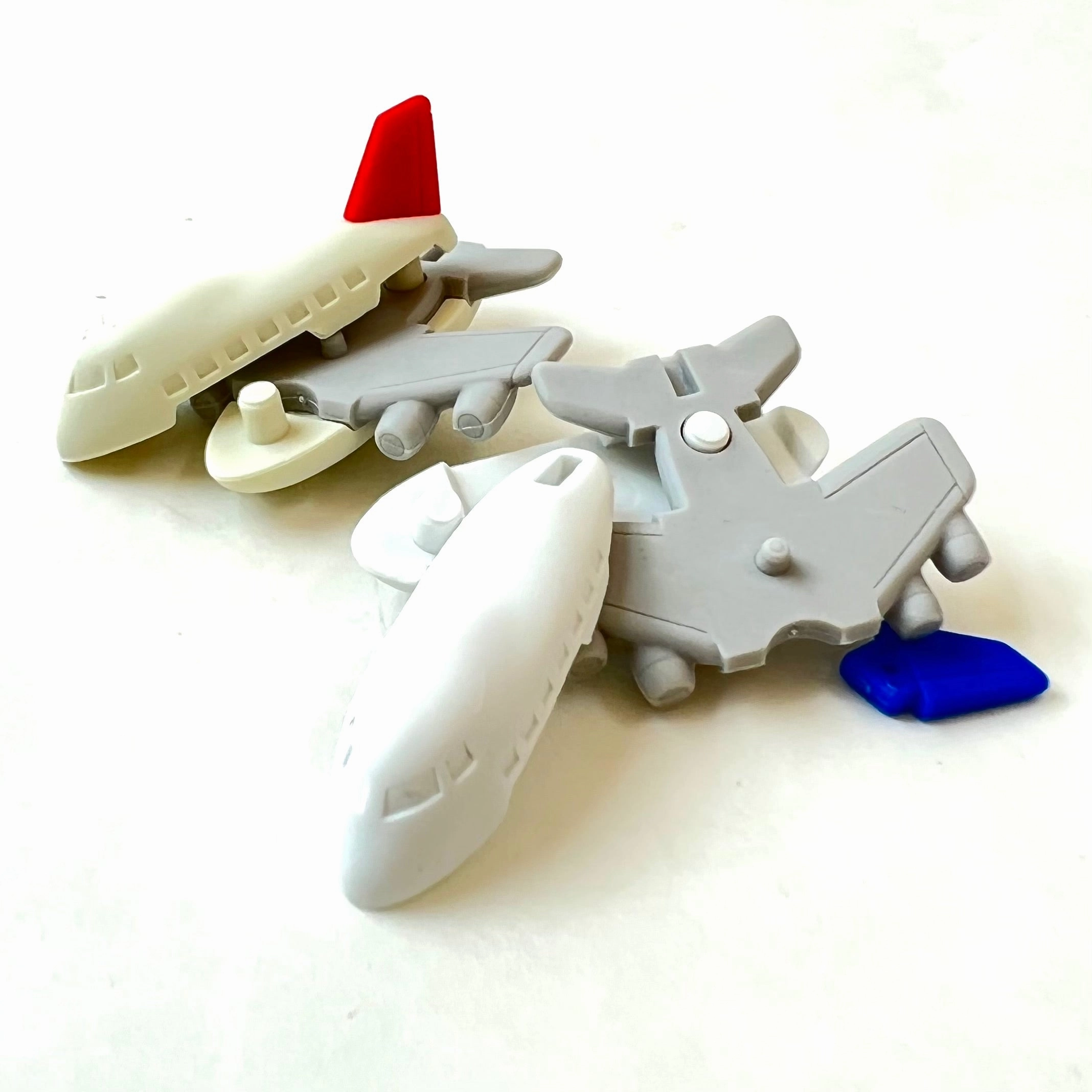 38136 AIRPLANE, HELICOPTER & CRUISE SHIP ERASERS-60