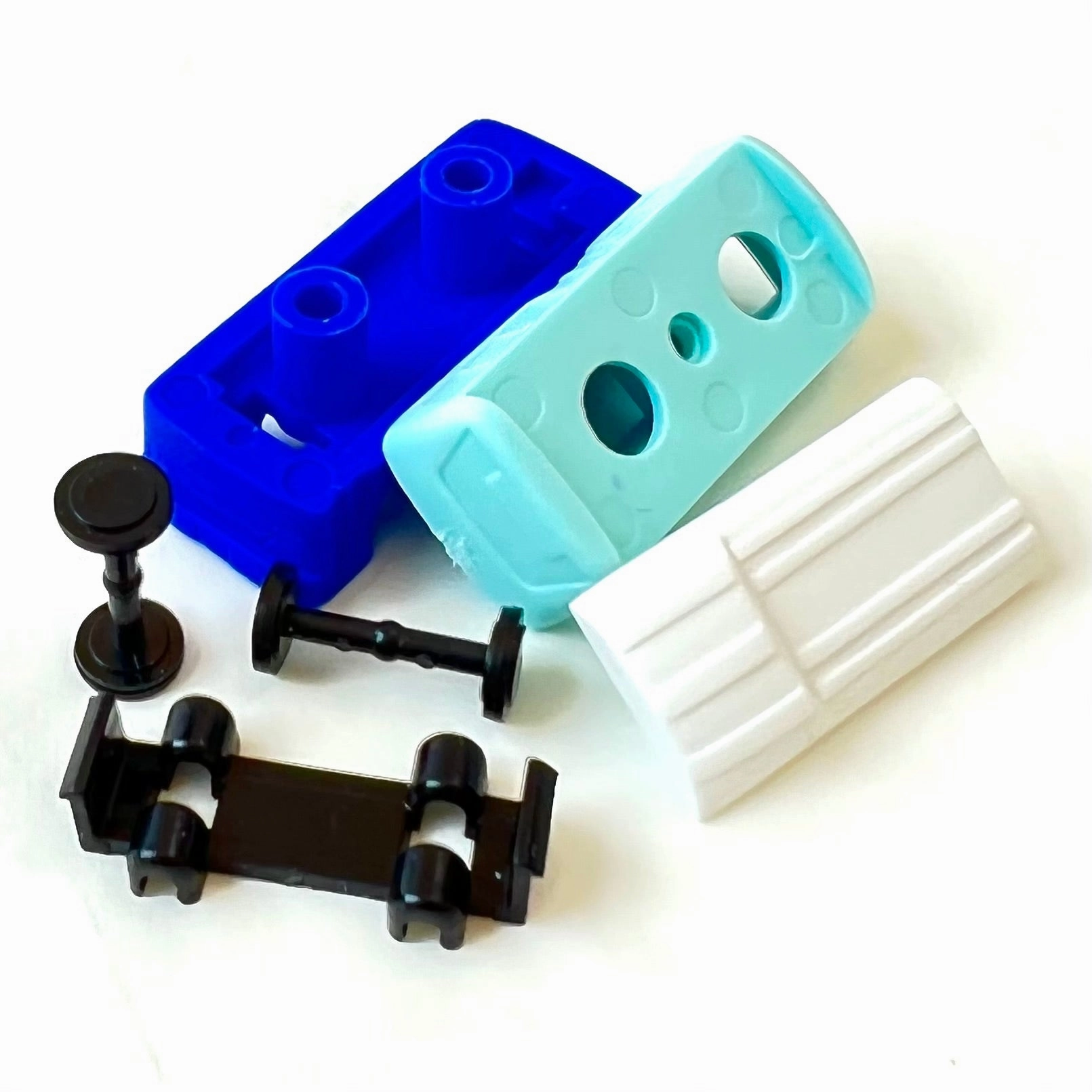 38136 AIRPLANE, HELICOPTER & CRUISE SHIP ERASERS-60