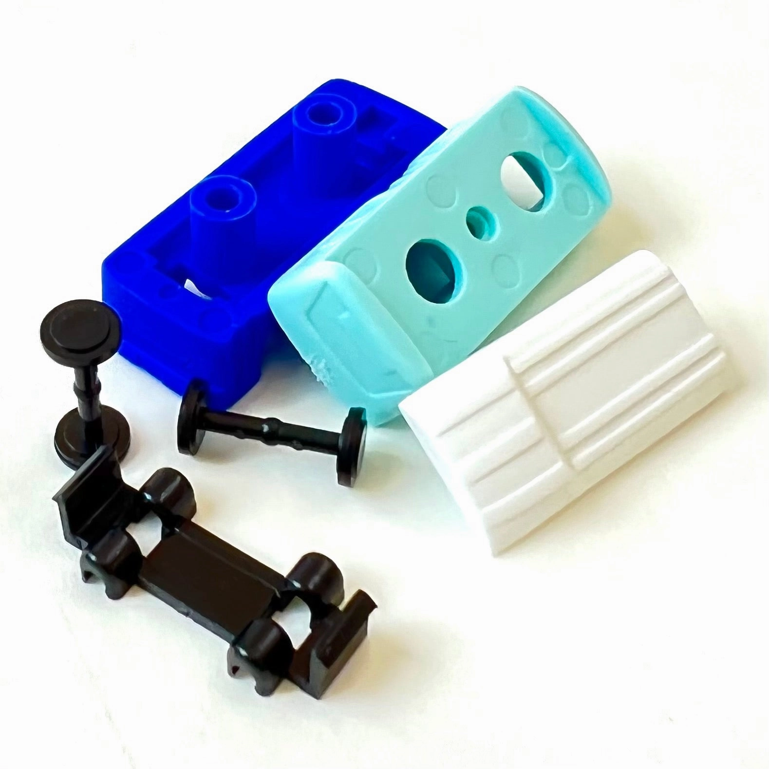 38136 AIRPLANE, HELICOPTER & CRUISE SHIP ERASERS-60