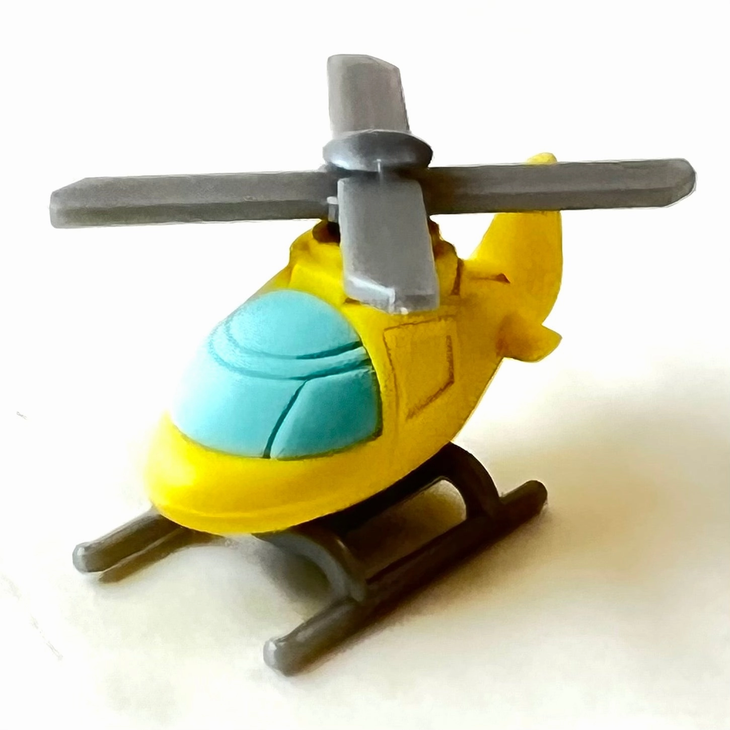 38136 AIRPLANE, HELICOPTER & CRUISE SHIP ERASERS-60