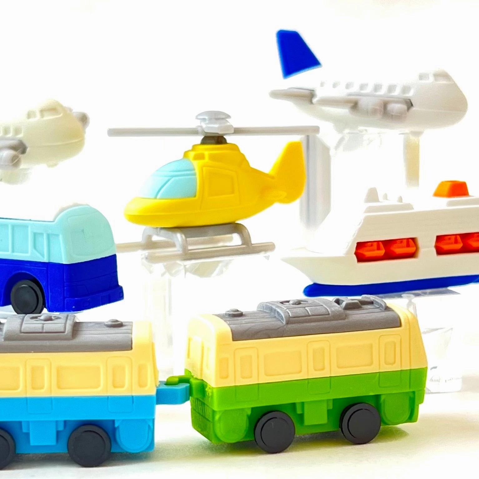 38136 AIRPLANE, HELICOPTER & CRUISE SHIP ERASERS-60