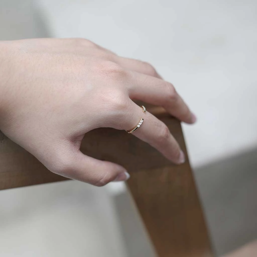 Ariel Ring