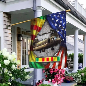 Chinook Helicopter Never Forget Vietnam War Flag DBD2687Fv2