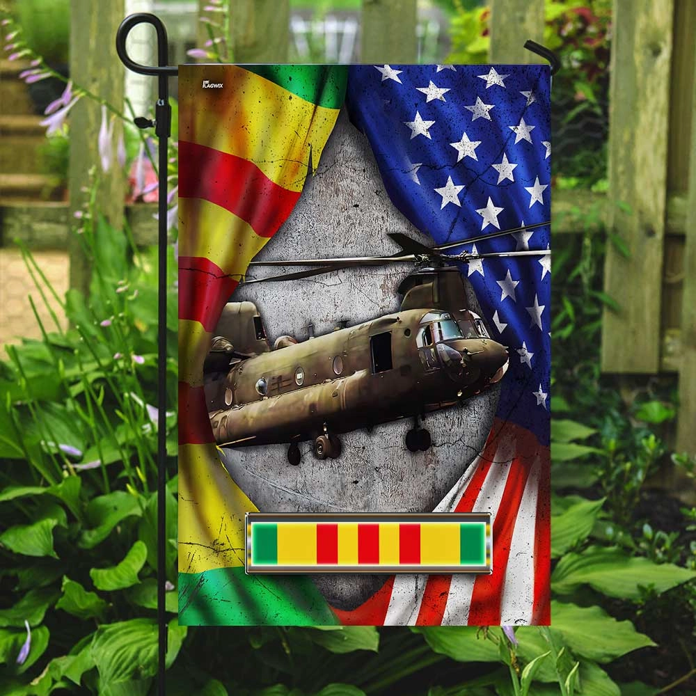 Chinook Helicopter Never Forget Vietnam War Flag DBD2687Fv2