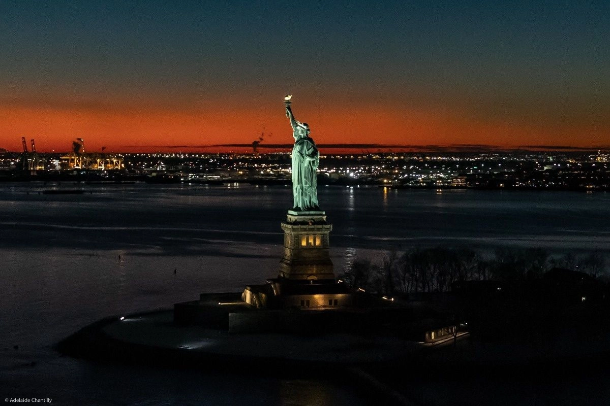 Couples Private Helicopter Tour of NYC from Westchester