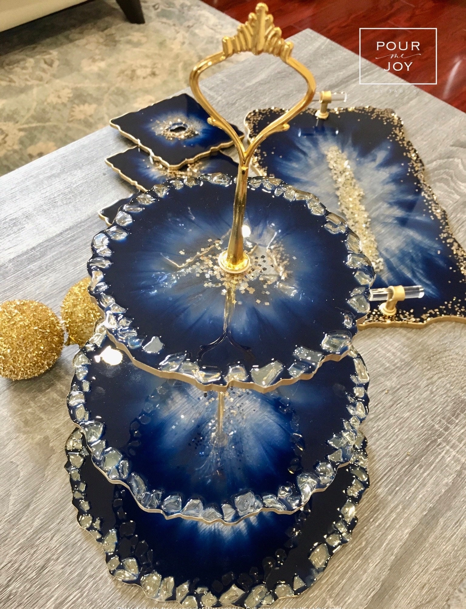 Deep Blue & Gold - Dinning Set - Resin, Gold Sparkles & Mirrors