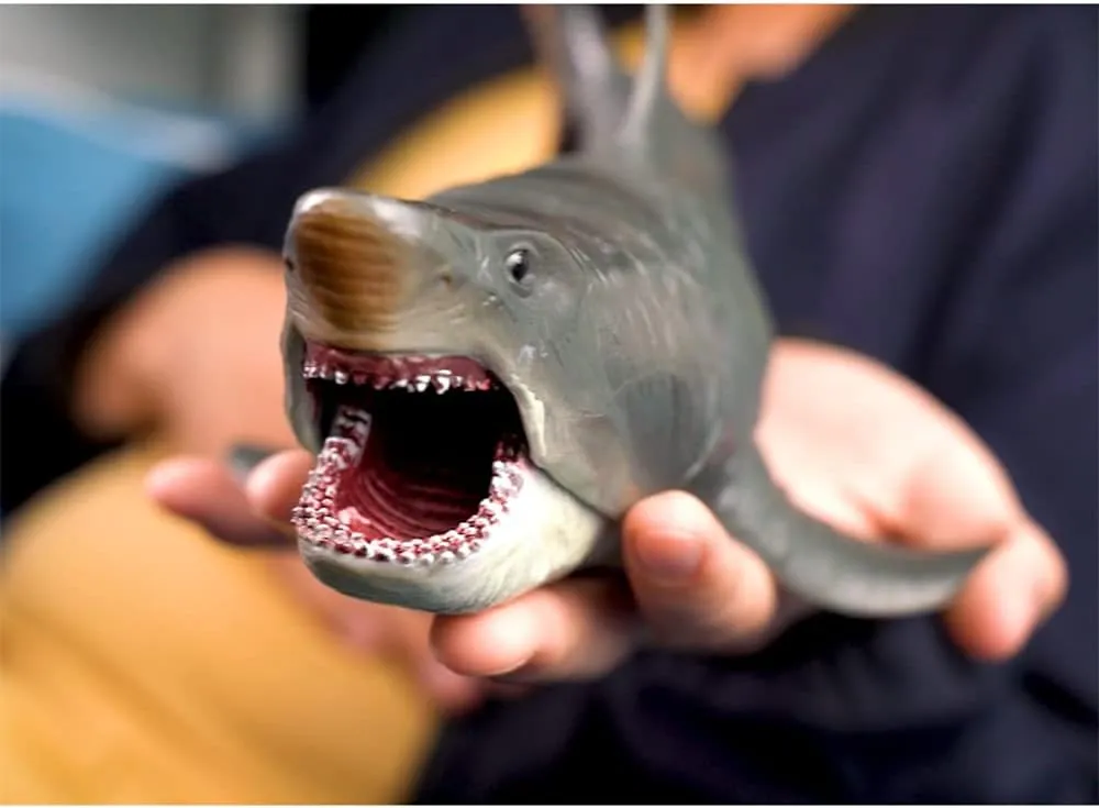 EOIVSH Large Megalodon Shark Toy, Plastic Ocean Animal Figurine, Realistic Sea Monster Toy Figure for Collection Gift, Bath Toy, Cake Topper
