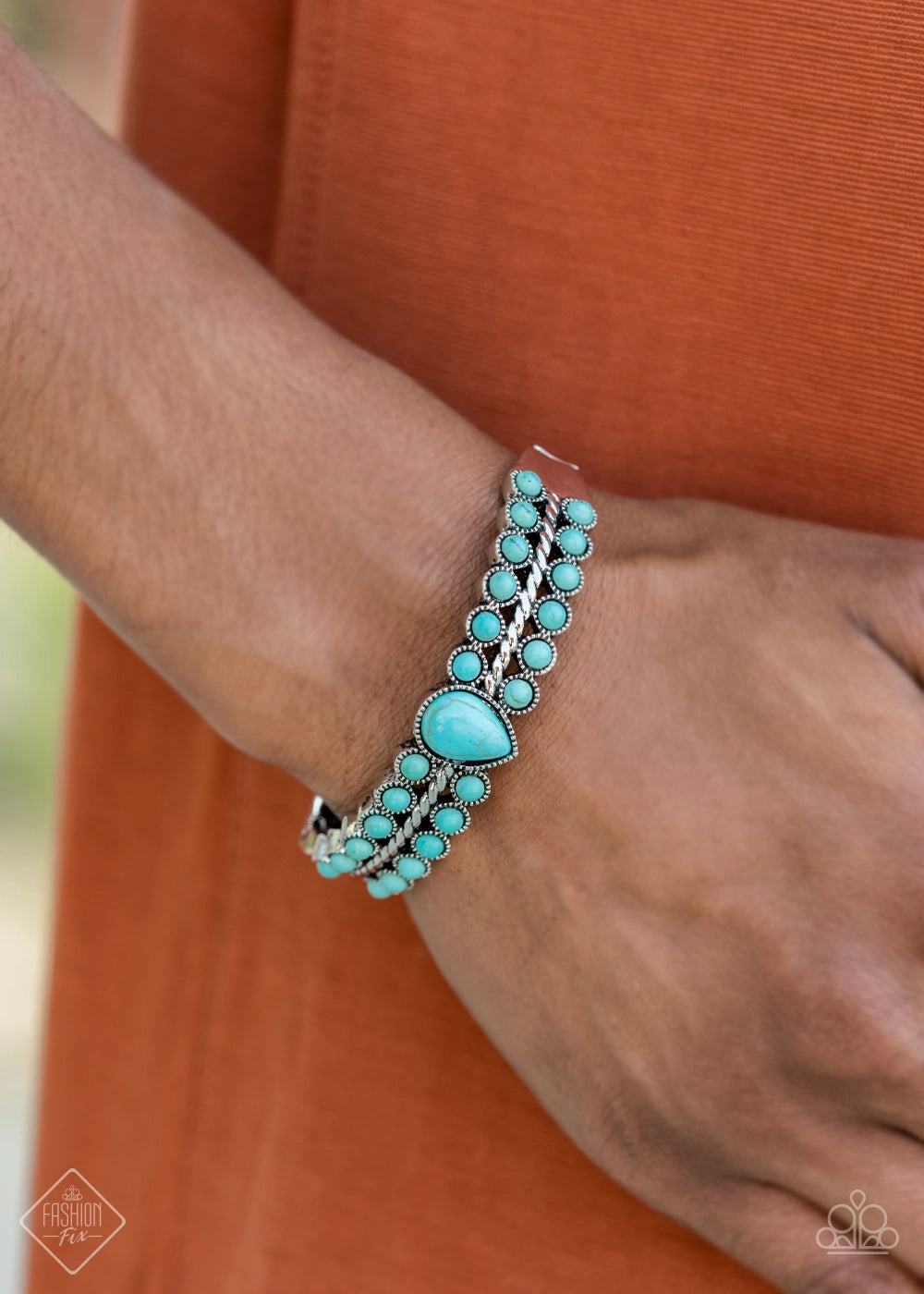 Fashion Fix - SIMPLY SANTA FE - October 2020