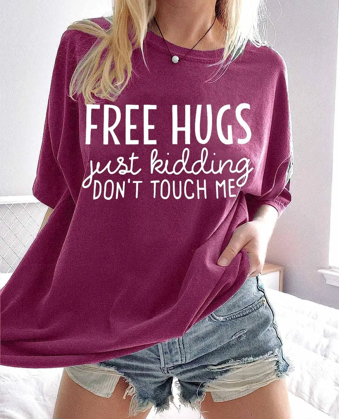 Free Hugs Just Kidding Don't Touch Me Letter Print T Shirts for Womens Funny Saying Graphic Tees Summer Short Sleeve Tops