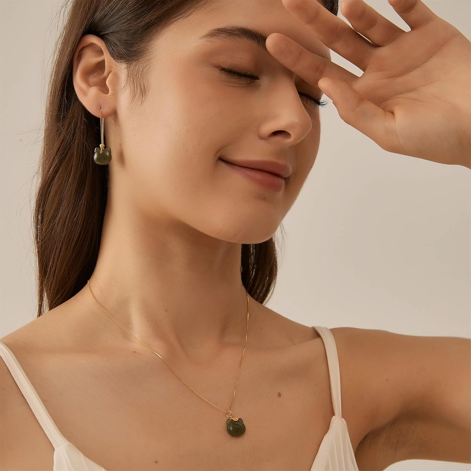 Green Natural Jade Necklace, Cat Shape Jade Pendant for Women, Jade Jewelry for Women Lucky presents for Women Lover (925 Sterling Silver with Gold Plated)