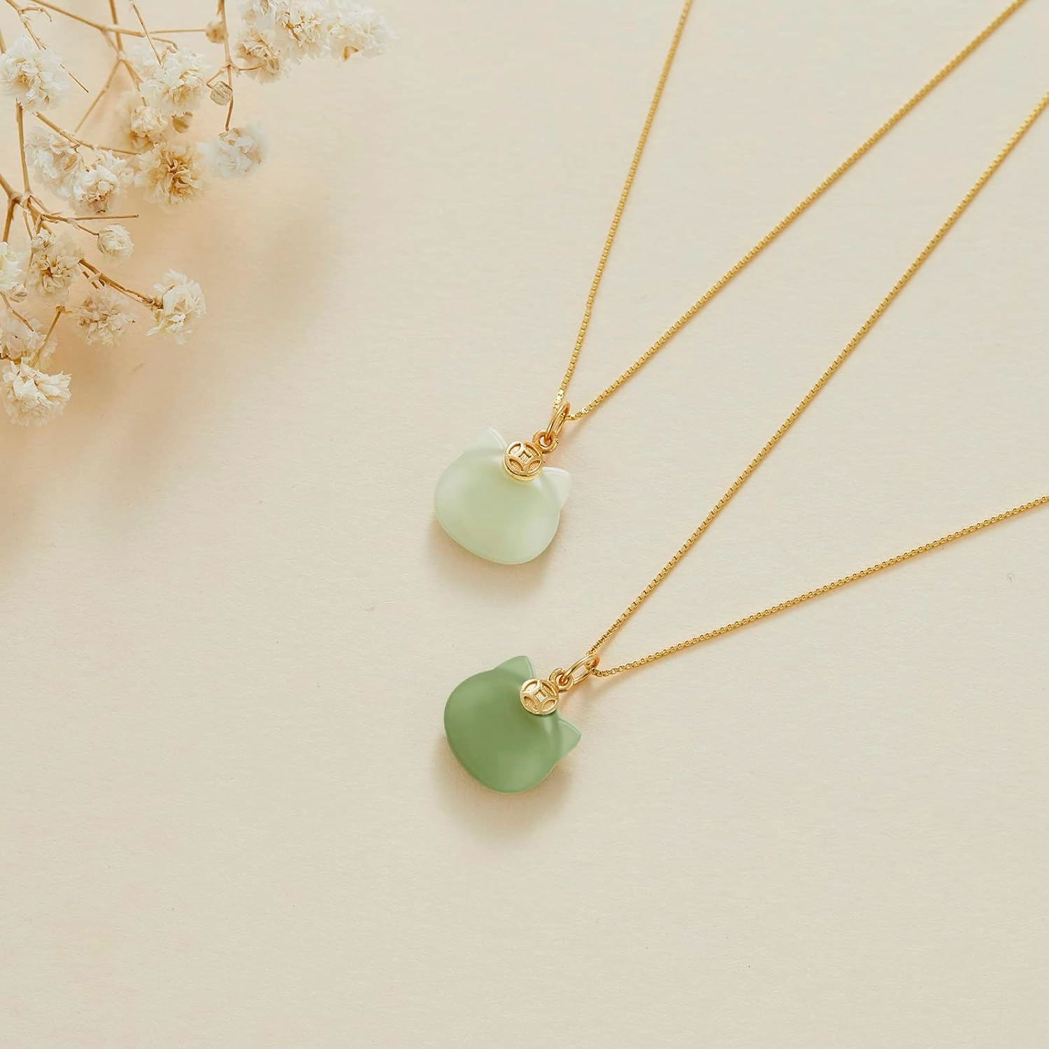 Green Natural Jade Necklace, Cat Shape Jade Pendant for Women, Jade Jewelry for Women Lucky presents for Women Lover (925 Sterling Silver with Gold Plated)
