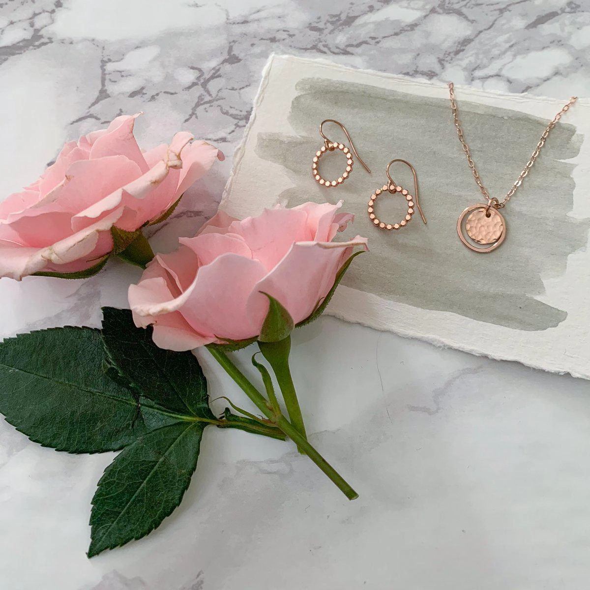 Hammered Halo Pendant - Gold-Filled