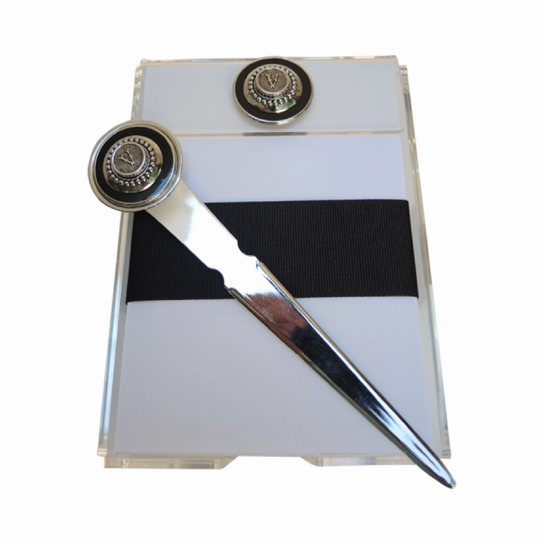 Letter Opener Initial Theme