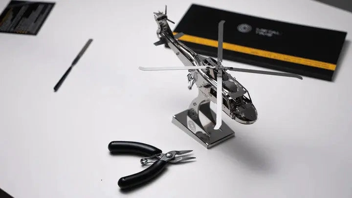 Lifting Spirit Helicopter Metal Model