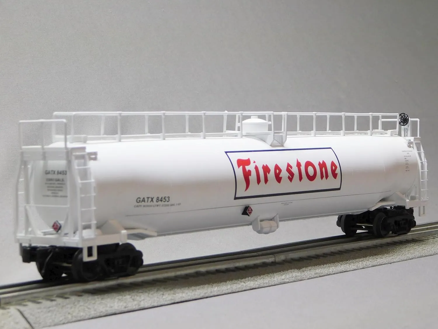 MTH Premier Firestone 33K Gallon Tank CAR O Gauge 20-96813 (20-96813-8453)