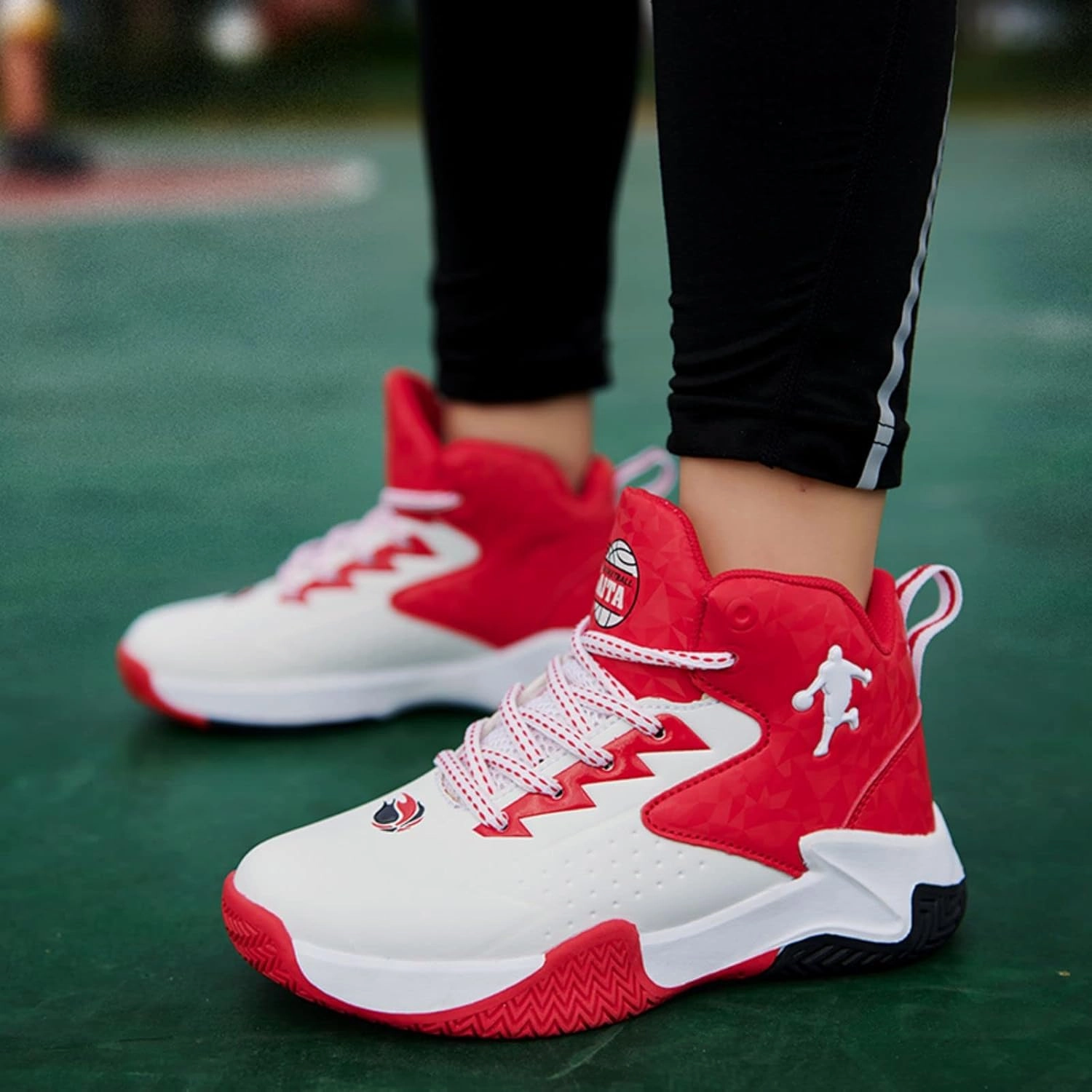 New Anti Slip and wear-Resistant Children's Basketball Shoes