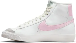 Nike Boy's Air Force 1 Mid Le (Big Kid)