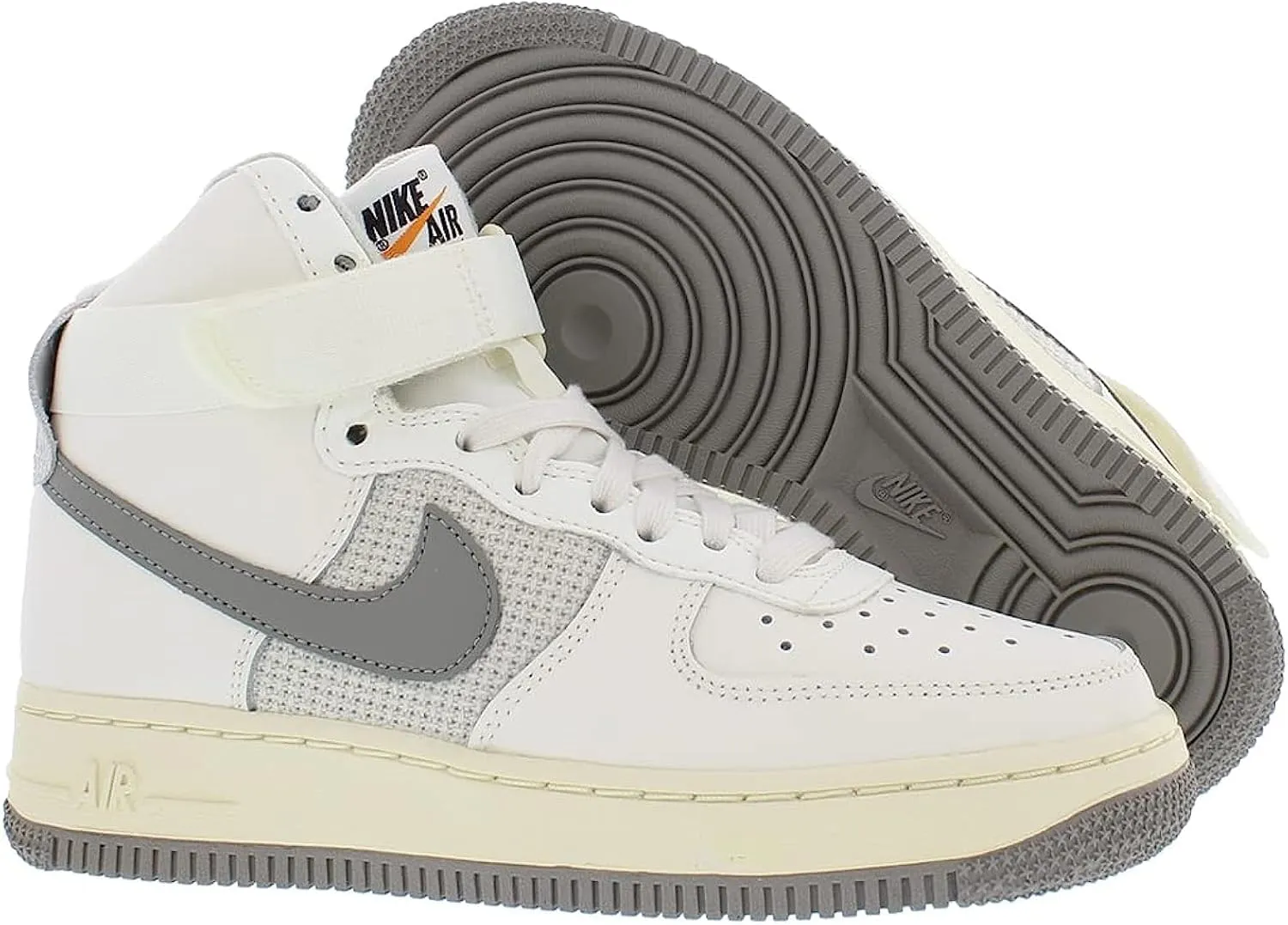 Nike Boy's Air Force 1 Mid Le (Big Kid)