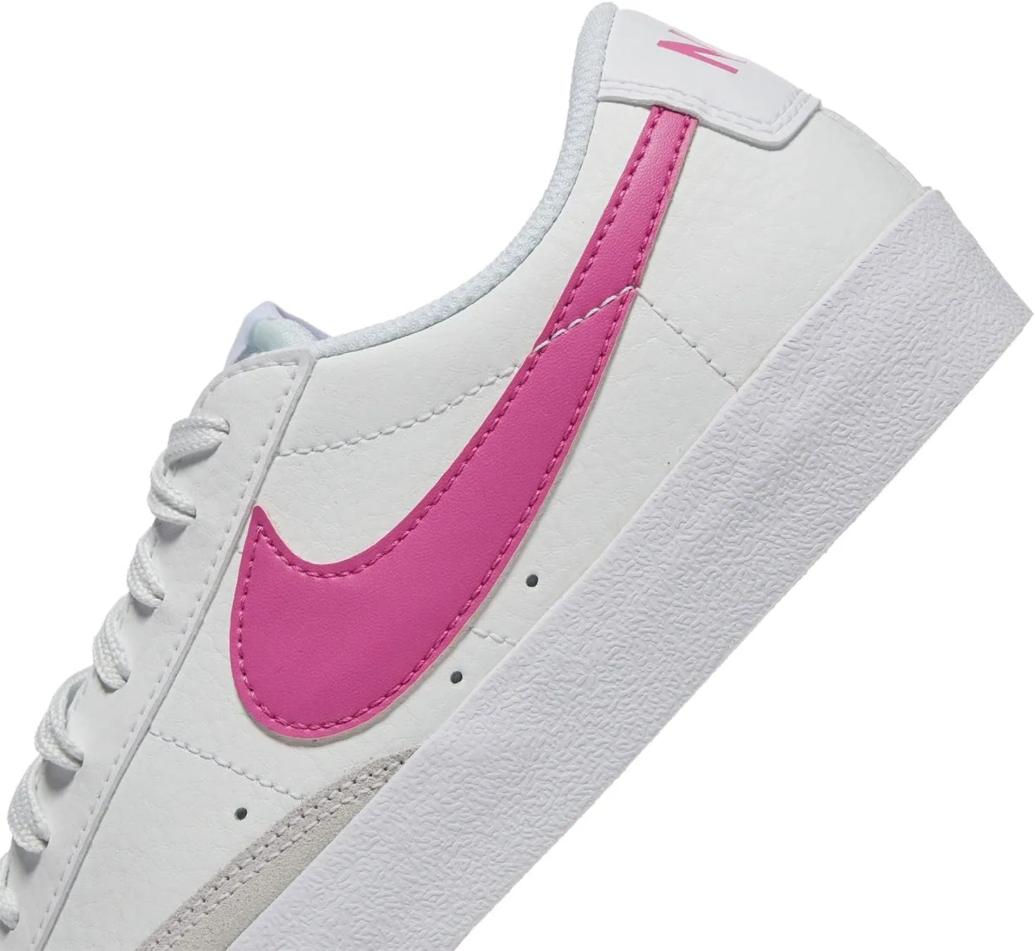 Nike Boy's Blazer Low '77 (Big Kid)