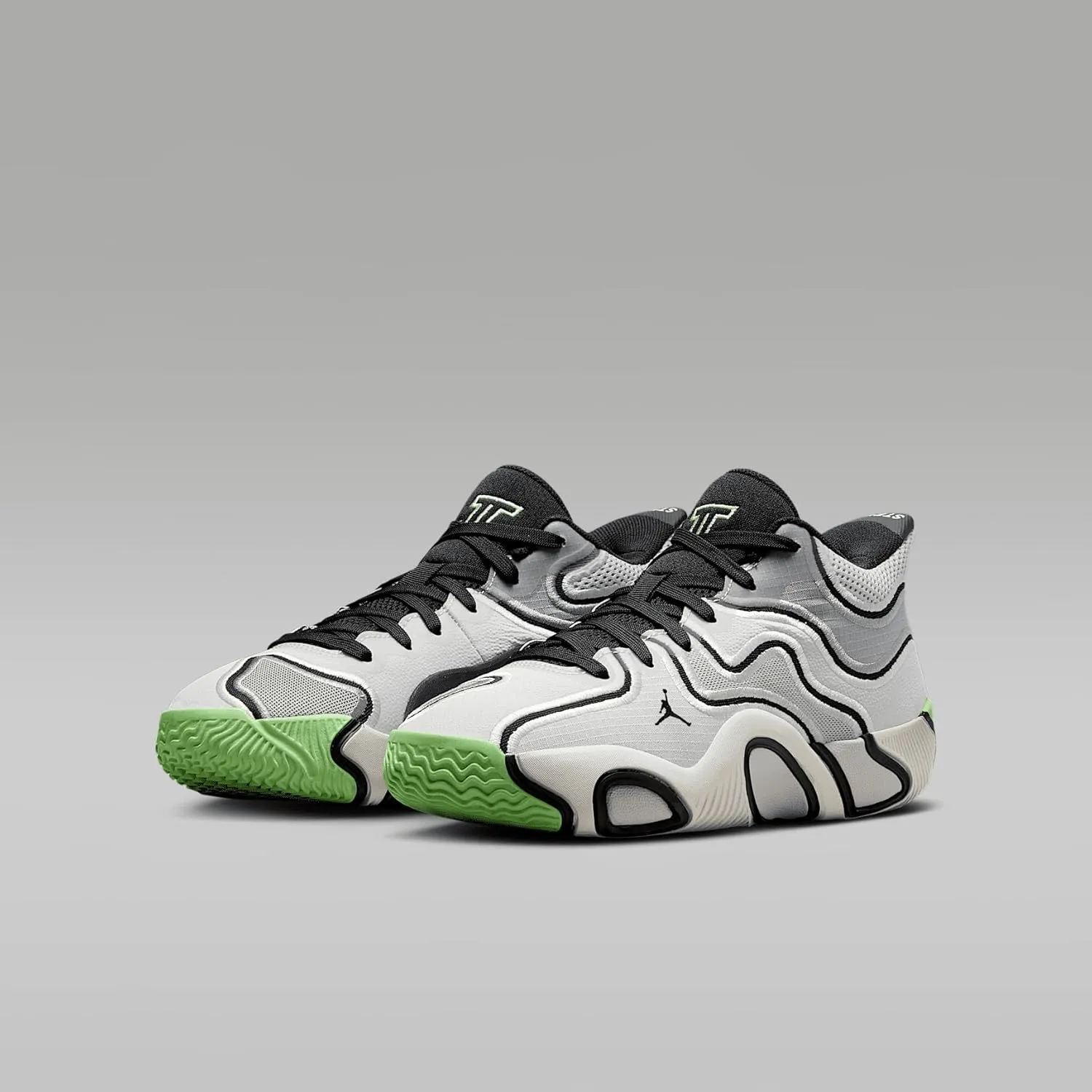 Nike Tatum 3 Big Kids' Basketball Shoes (HF3136-001, Platinum Tint/Particle Grey/Grey Fog/Black)