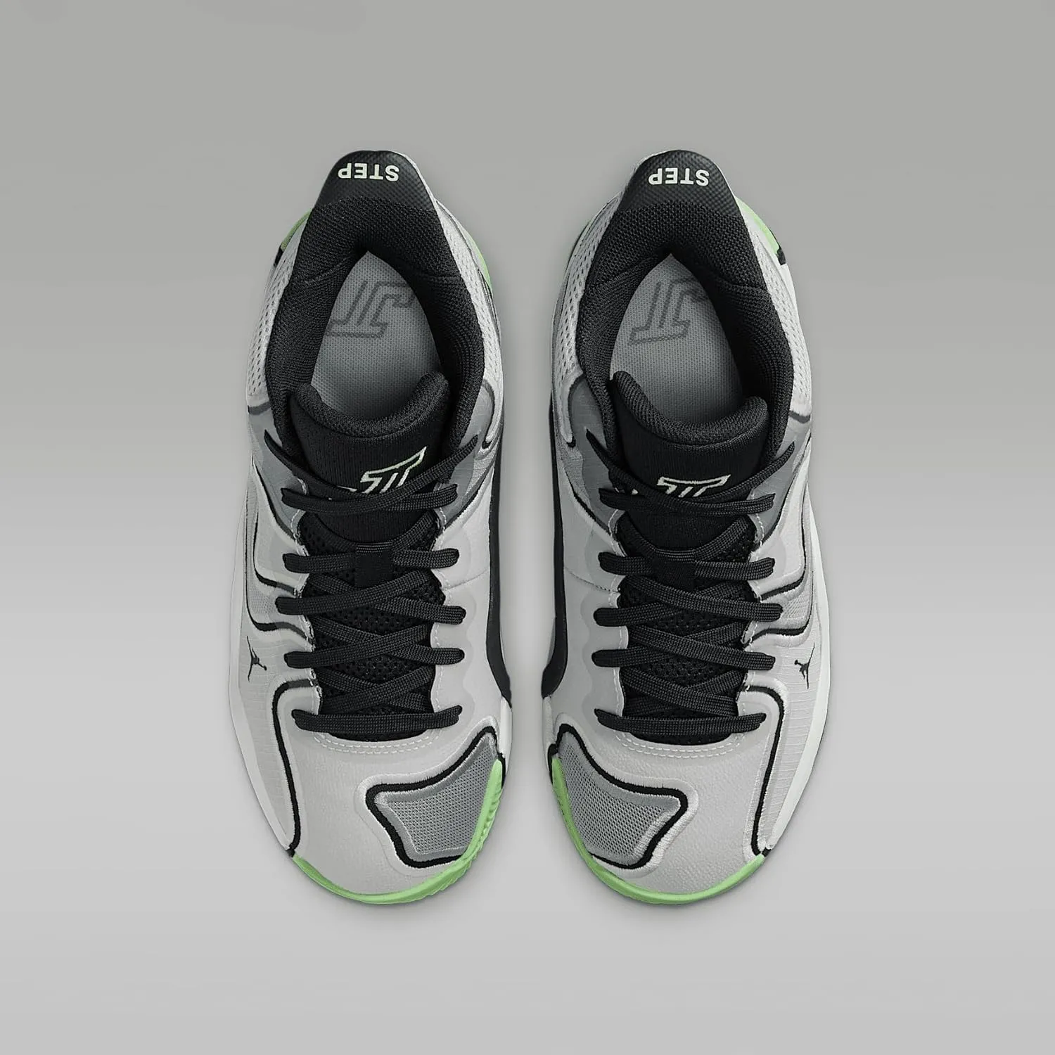 Nike Tatum 3 Big Kids' Basketball Shoes (HF3136-001, Platinum Tint/Particle Grey/Grey Fog/Black)