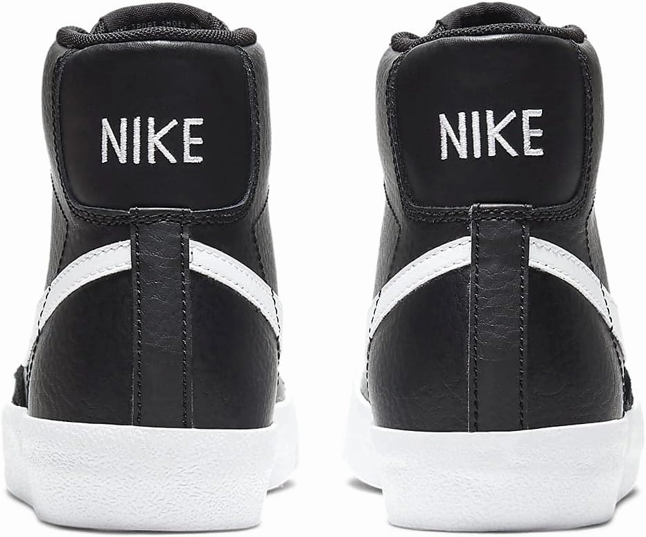 Nike Boy's Air Force 1 Mid Le (Big Kid)