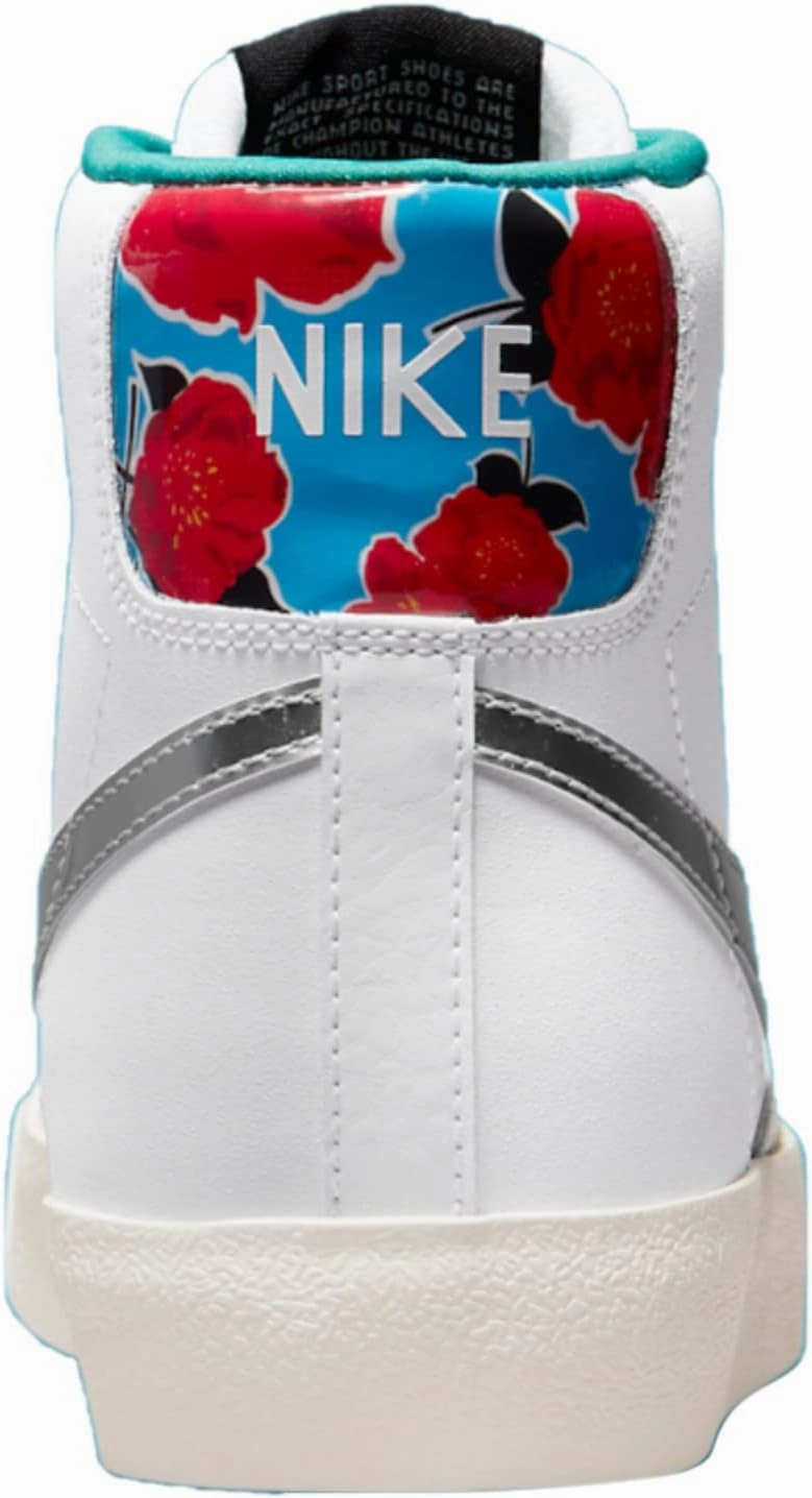 Nike Boy's Air Force 1 Mid Le (Big Kid)