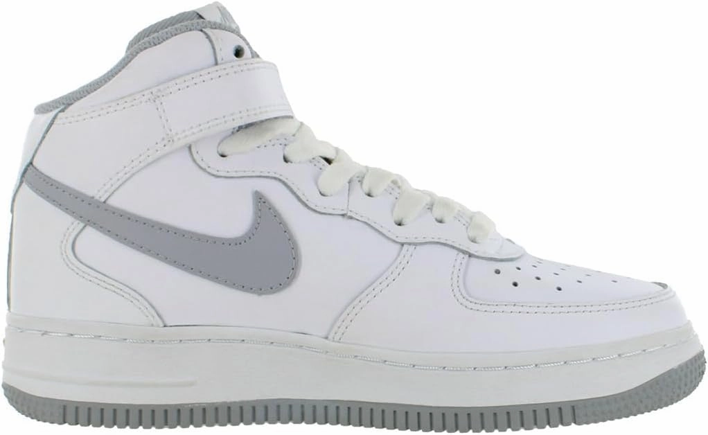Nike Boy's Air Force 1 Mid Le (Big Kid)