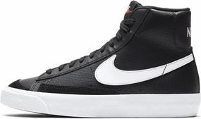 Nike Boy's Air Force 1 Mid Le (Big Kid)