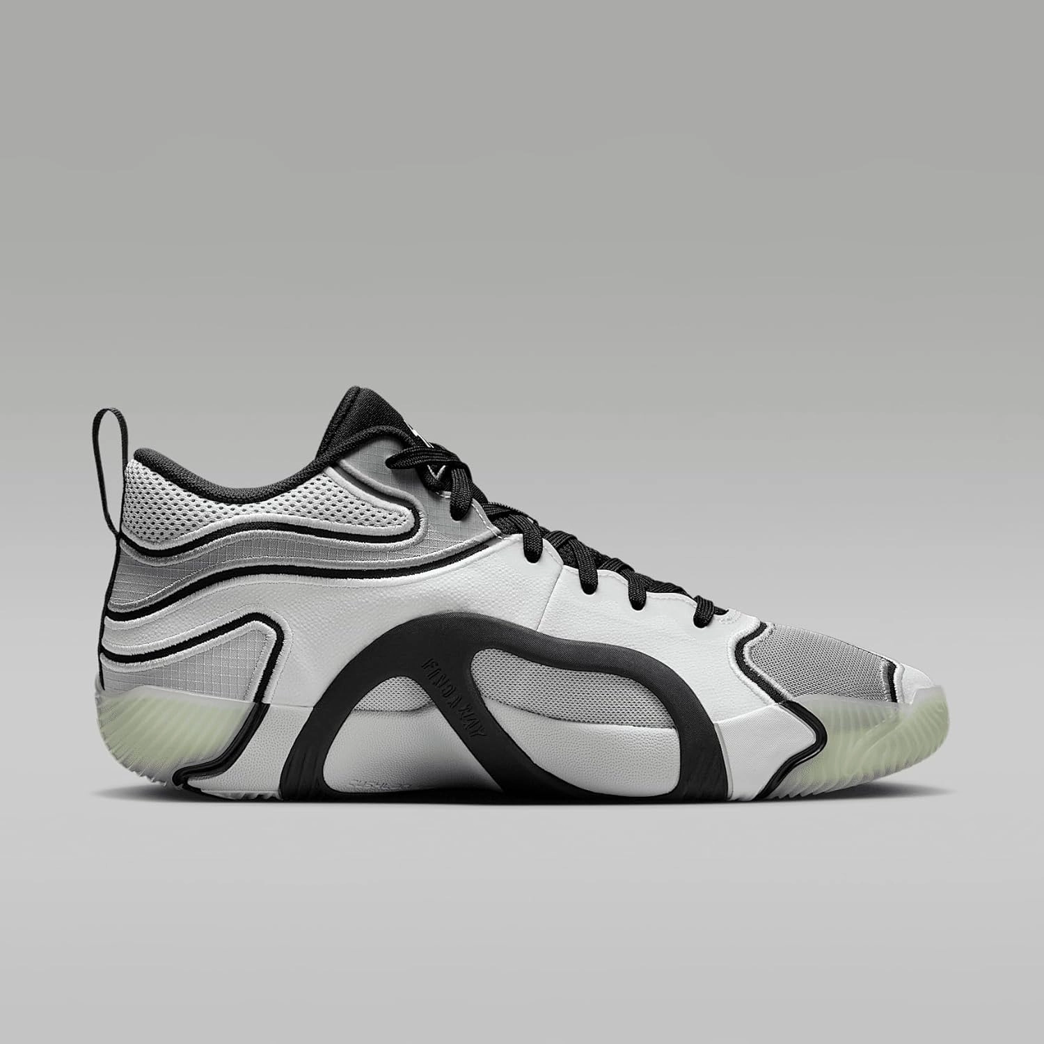 Nike Tatum 3 Basketball Shoes (FZ6598-001, Platinum Tint/Particle Grey/Grey Fog/Black)