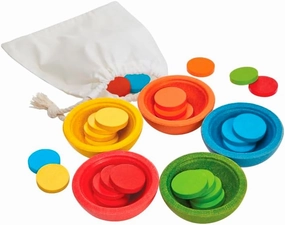 PlanToys Sort & Count Cups Color Sorting Toys with 5 Colored Wooden Cups and 25 Wood Tokens to Match for Educational and Sensory Play, Sustainably-Made
