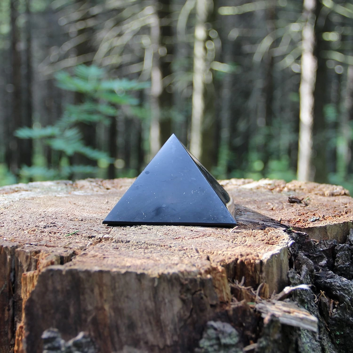 Shungite Stone Protection Pyramid 2.8" | Authentic Shungite Stones Protection Polished Pyramid 2.8 inches (7 cm) | Black Stone Crystal Pyramid for Whole House Protection and Meditation PP05