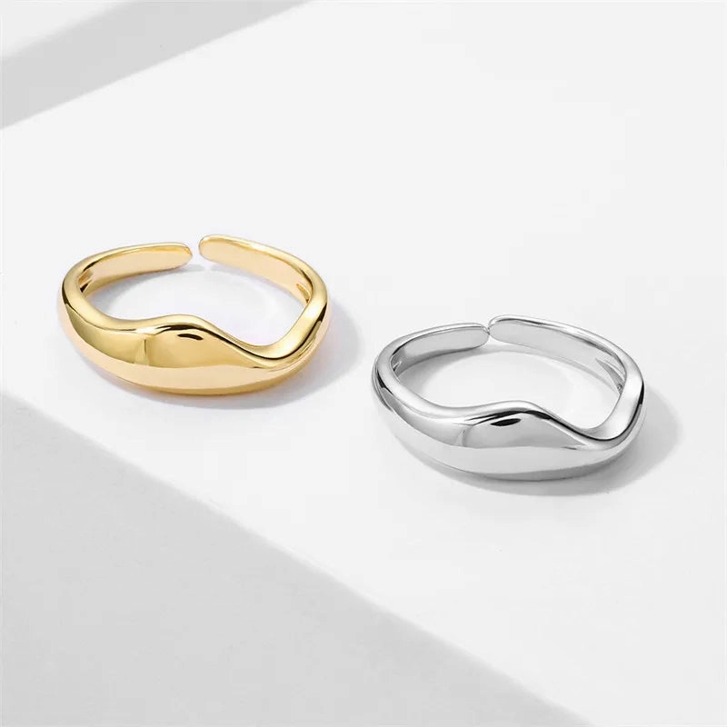 Silver Wave Ring – Adjustable Geometric Handmade Jewelry