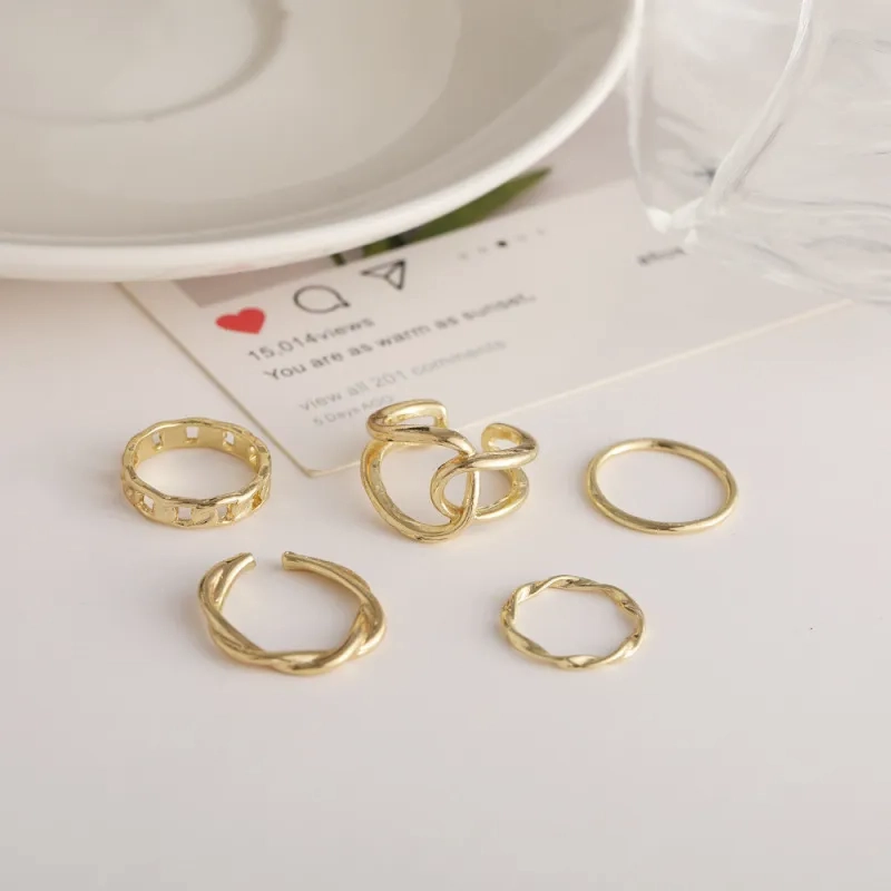 Simple Geometric Design Ring Set